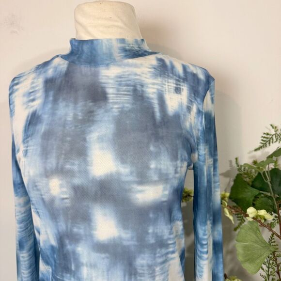 Noisy May Blue Cloud Mesh Mock Neck Top | Large - Picture 2 of 10